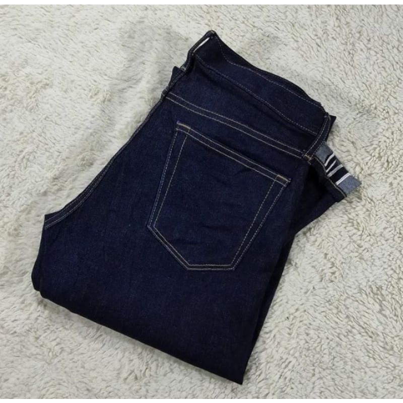 CELANA JEANS UNIQLO SELVEDGE SLIM FIT STRETCH SECOND