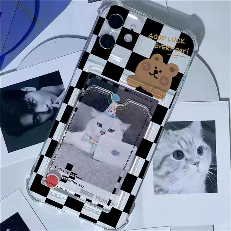 Soft Case Silikon TPU Motif Hati Untuk Phone Case For iPhone 14 13 12 11 Pro Max Se 2020 X XR Xs Max iPhone 7 8 Plus Checkerboard Love Phone Case Card Bag Holder Case All-Inclusive Camera Soft Silicone Protection TPU Back Cover