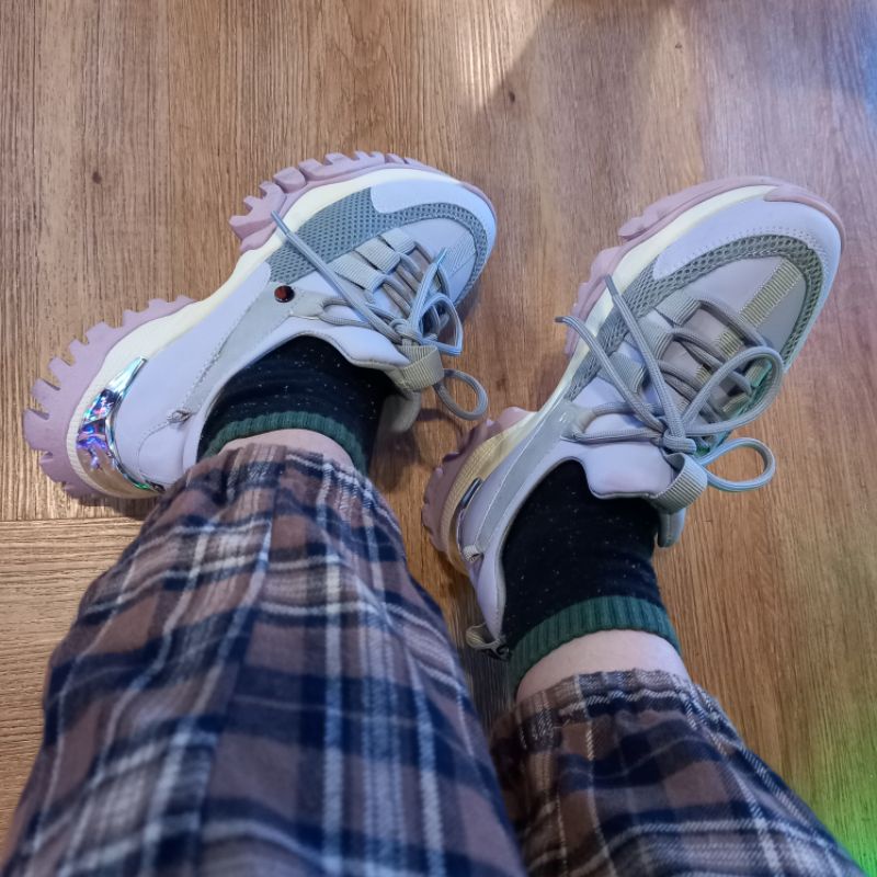 GOSH ORIGINAL ASLI SALE 80% Sepatu Sneakers Kets Sandal Selop Slippers Boots