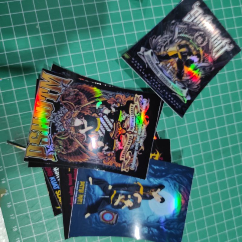 Stiker PSHW isi 8 hologram pelangi