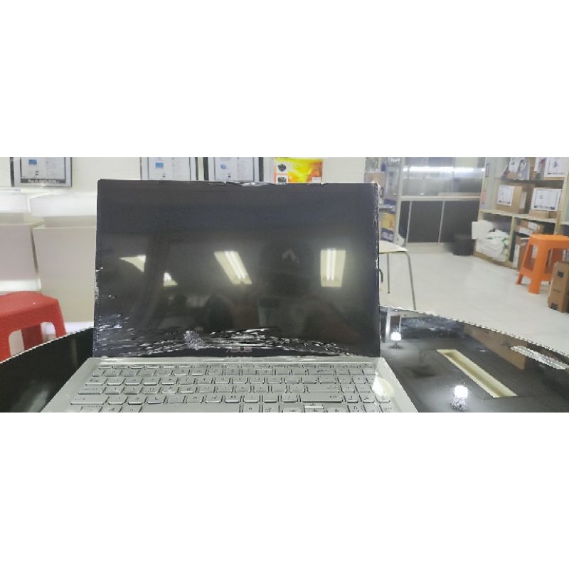 ASUS A516JAO I3 10110U 4GB SSD 256