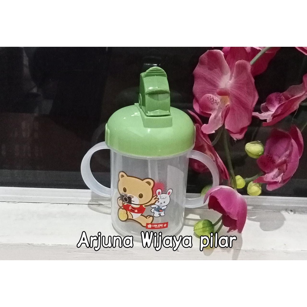 BOTOL minum anak - anak lion star