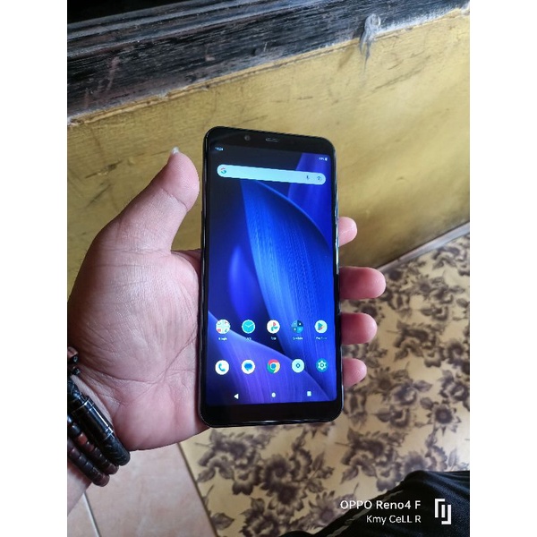 Sharp Aquos V (4/64)second