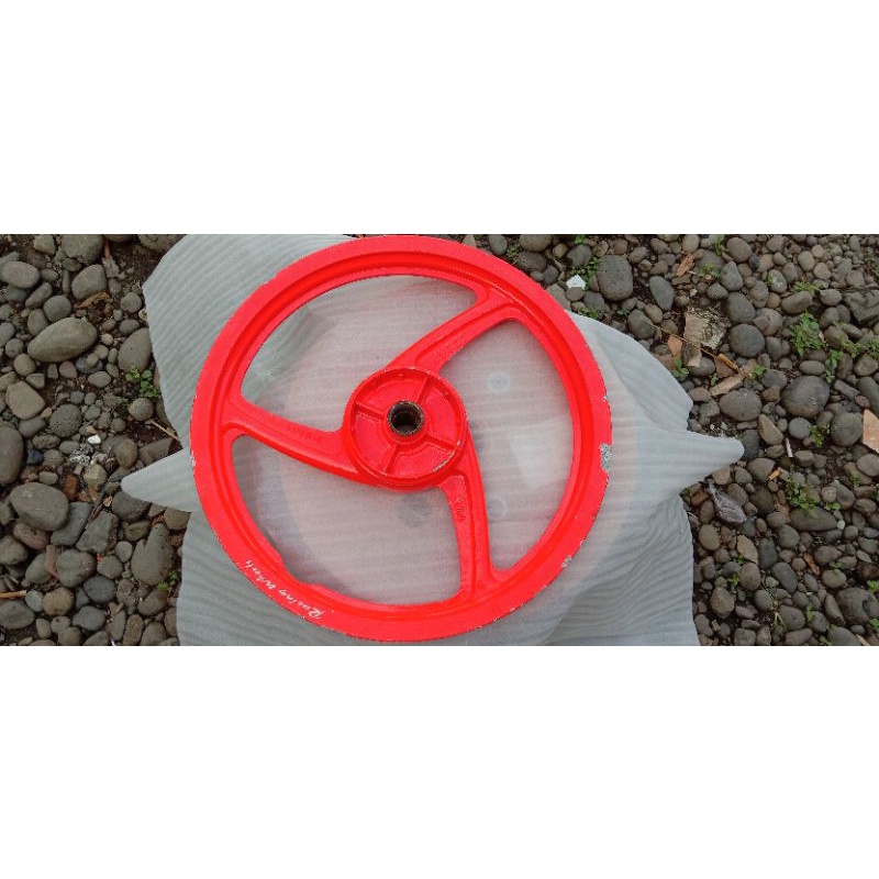 velg belakang veleg racing velg palang 3 velg palang pelek racing Suzuki smash Shogun tornado satria