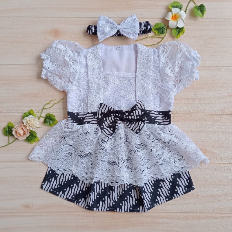 Kebaya Bayi / Kebaya Anak Perempuan / Kebaya Anak Kinan warna Putih