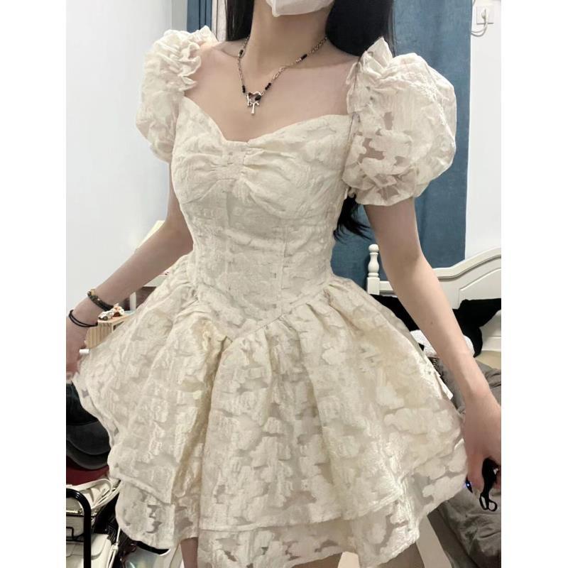 Red Musim panas wanita Perancis retro pinggang high-end gaun putri lengan engah angin lembut gaun bengkak