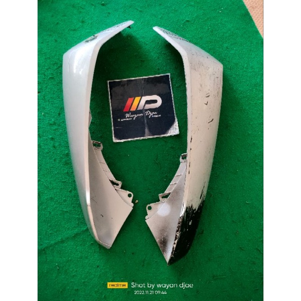 COVER SAYAP LUAR TEBENG KANAN KIRI HONDA KIRANA  ORIGINAL SECOND WARNA SILVER