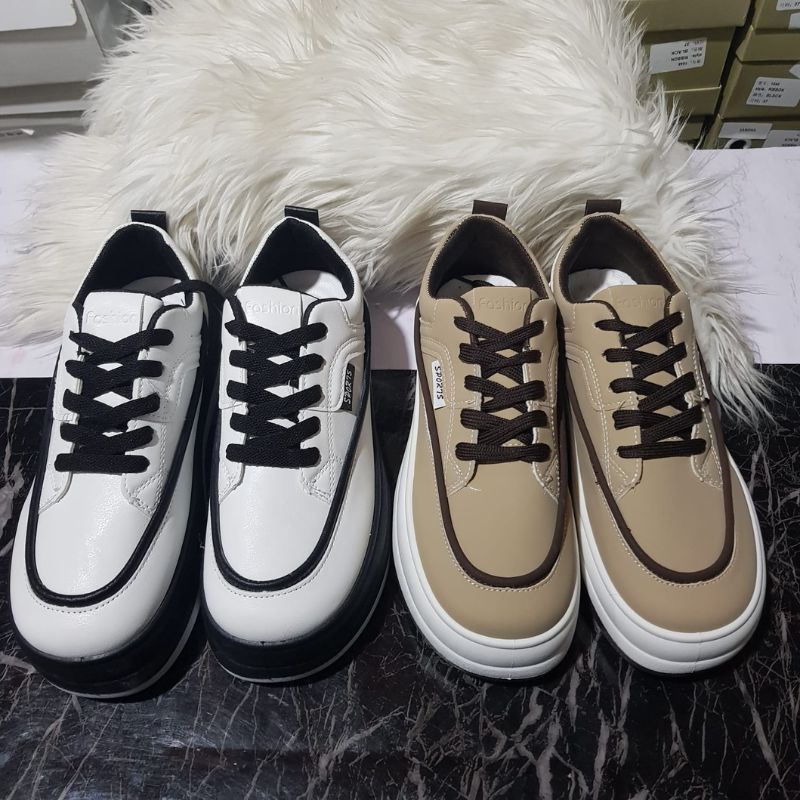 Sepatu Wanita Import Sneakers Kasual 2116