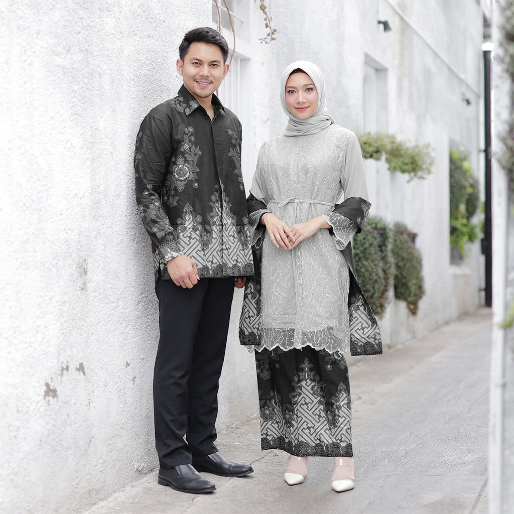 100% GRATIS ONGKIR MODEL TERBARU POPULER ( COD )Couple Lamaran Tunangan / Kebaya Lamaran / Penawaran