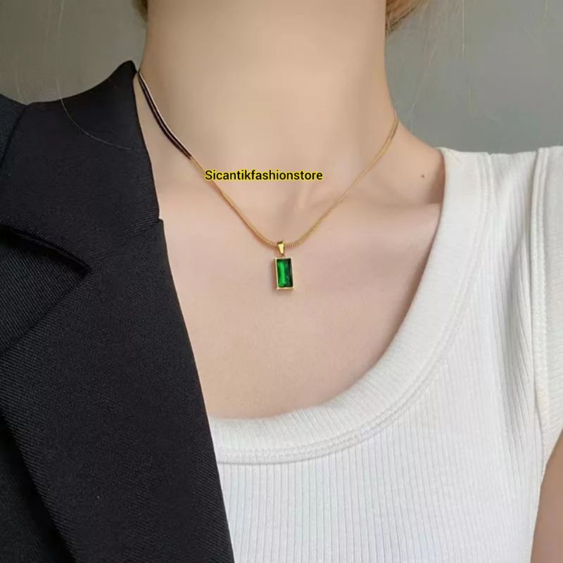 Kalung Wanita Pipih Gepeng  Titanium Liontin Batu Hijau Terbaru Terlaris Anti Karat Selamanya Kalung Titanium Fashion Style Wanita Korean Kalung Pipih Gold Kalung Pipih Silver