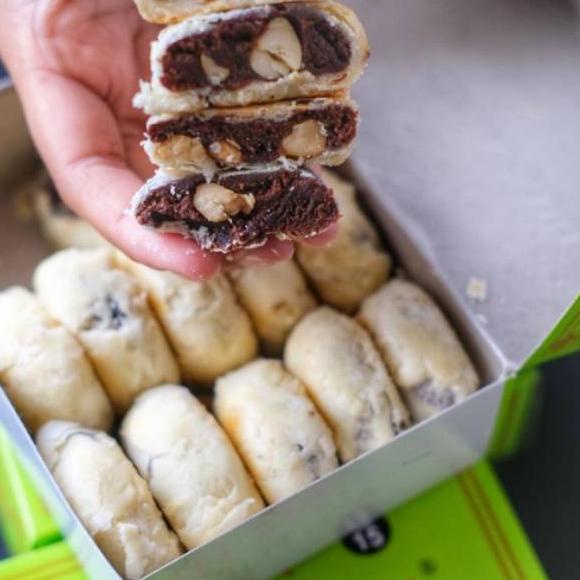 

COD | KBM|Bakpia Kurnia Sari isi 15 Bakpia Pathok Kurnia Sari Jogja Oleh Oleh Khas Jogja