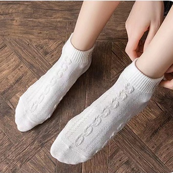 ⭐️𝐈𝐇𝐒 𝟕𝟕𝟓 𝐋𝐚𝐦𝐩𝐮𝐧𝐠⭐️Kaos Kaki Wanita Motif Lovely Cartoon Kaos Kaki Pendek Girls Socks Japanese Fashion