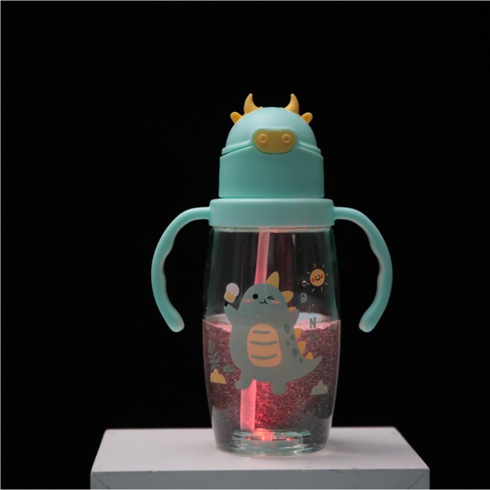 [TULALA SHOP]BOTOL ANAK MOTIF SAPI DENGAN LAMPU LED KARAKTER 550ML 2 IN 1 TALI DAN GAGANG/BOTOL MINUM ANAK LED