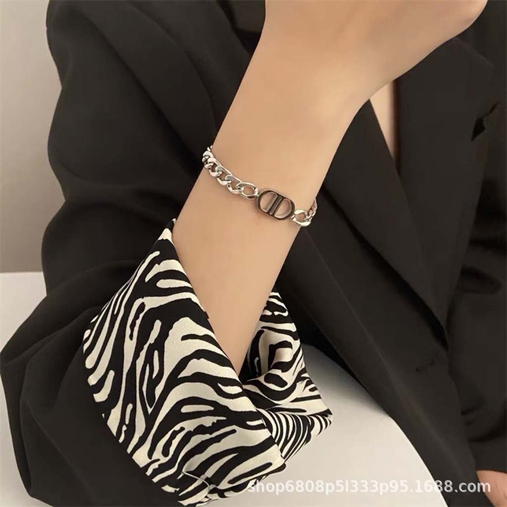 [ Bayar DItempat ] Gelang Titanium Wanita Stainless Steel Anti Karat / Gelang Titanium Wanita Import Titanium / Gelang CD Terbaru Titanium Gold