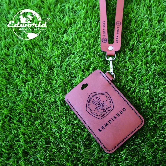 

ID CARD HOLDER KULIT COSTUM NAMA & INTANSI/PERUSAHAAN 1 slot card