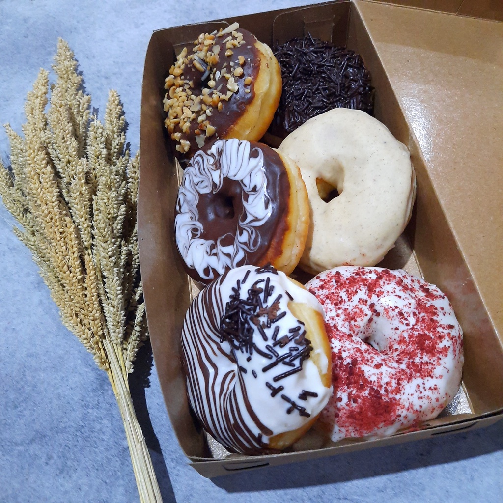 

FLUFFY DONUTS ANEKA VARIAN RASA RANDOM BY BNC COOKIES