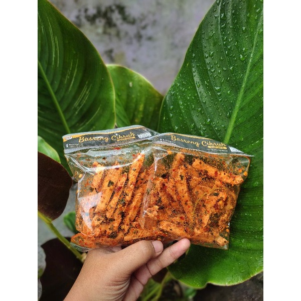 

basreng daun jeruk/ usus pedas daun jeruk