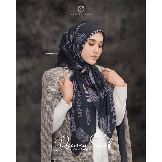 DEEMMA SCARF