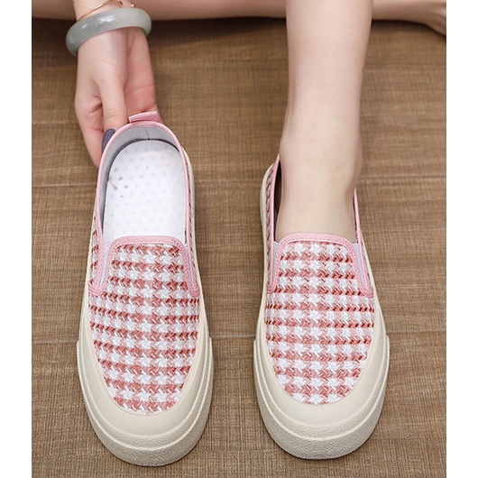 Sepatu Slip on Wanita Fashion Terkini - 2206