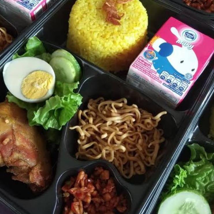 

[KODE 1920] Nasi Bento Anak Mewah Halal Enak Murah Dan Terjangkau Free Stiker