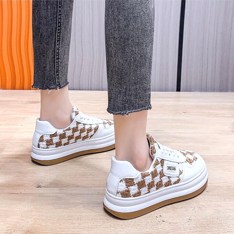 23834 Sepatu Import Wanita Kekinian Sneakers Tali