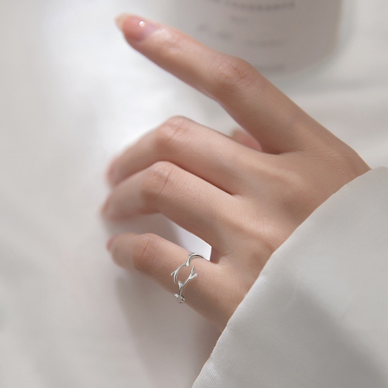 Cincin Cabang Sederhana Daun Tipis Warna Silver Dapat Disesuaikan Untuk Wanita Ladies Gadis Trendi Fashion Jari Perhiasan Hadiah