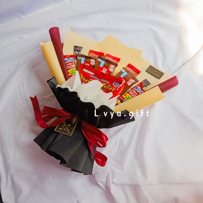 (SNACK 0001) Lvya.gift Buket snack random medium | Buket snack medium wisuda | Buket snack wisuda | Buket snack ulang tahun