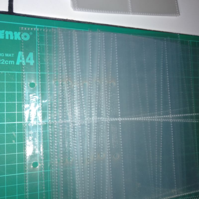 [PRELOVED] SLEEVE BINDER A5 PHOTOCARD PC MEET YX HENWEI 4p 2 ring