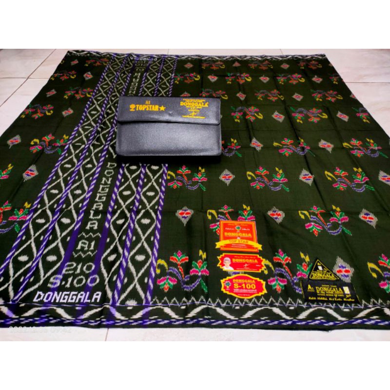 sarung Donggala 210