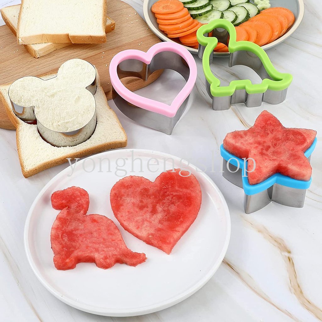 Cetakan Pemotong Sandwich / Roti / Sayuran / Kue / Bento Bentuk Kartun Dinosaurus / Kelinci Bahan Stainless Steel