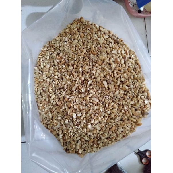 

500 gram BB kacang mede menir/kemasan/kiloan/kacang mede/remukan
