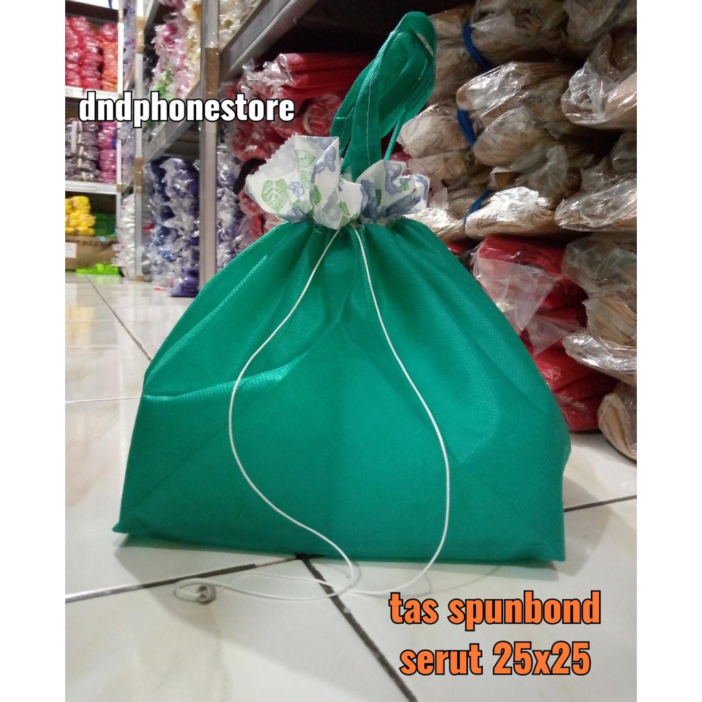 

Goodie Bag Model Serut 25x25 Tebal HARGA PER PCS