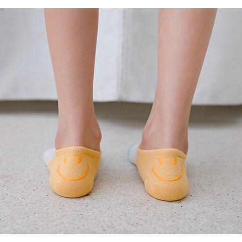 ⭐𝐈𝐇𝐒 𝟎𝟔𝟐 𝐋𝐚𝐦𝐩𝐮𝐧𝐠⭐️Kaos Kaki Wanita Motif Smiley Kaos Kaki Fashion Kaos Kaki Pendek Japanese Ankle Socks