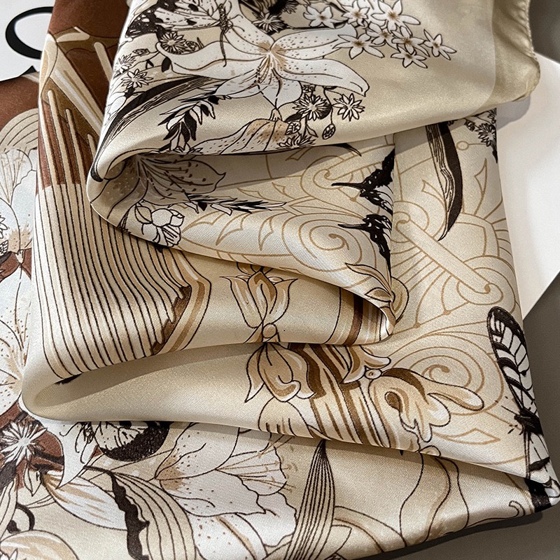 Betty Scarf Leher Scarf Tas Import Silk High Quality Halus