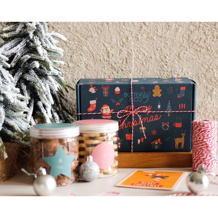 

Mistletoe Gift Box (2 Jars Of Cookies)