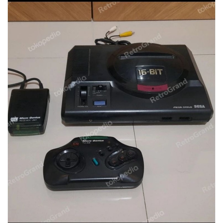Sega Mega Drive original + Wireless Controller