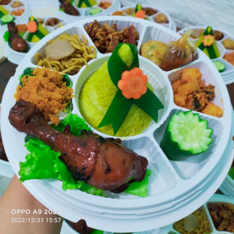 Tumpeng mini/Nasi kuning/Saung uleg/berkwalitas