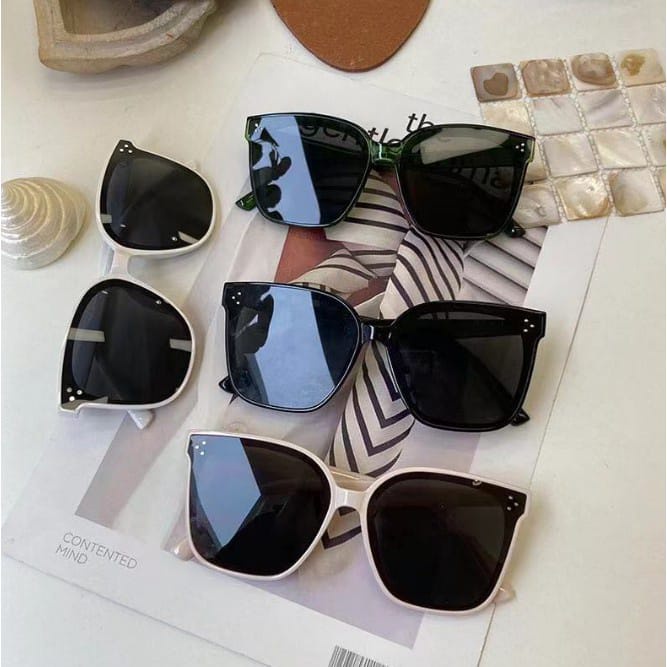 Kacamata Hitam Tiga Titik Fashion Korean Oversize Wanita dan Pria - Sunglasses, Eyewear