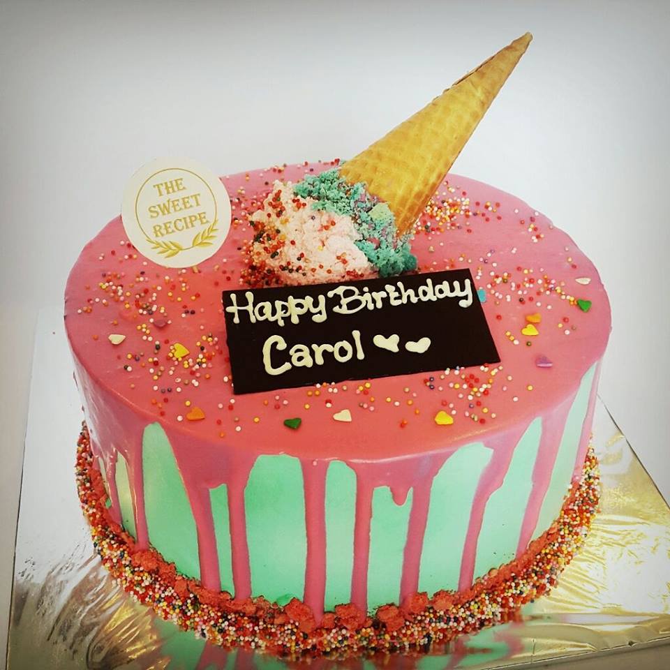 

Cone Pink & Green Cake