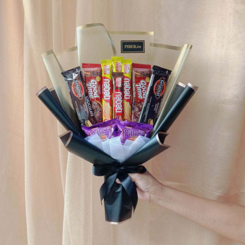 

Buket Snack Murah / Bucket Wisuda / Kado Anniv / Hadiah Ulang tahun