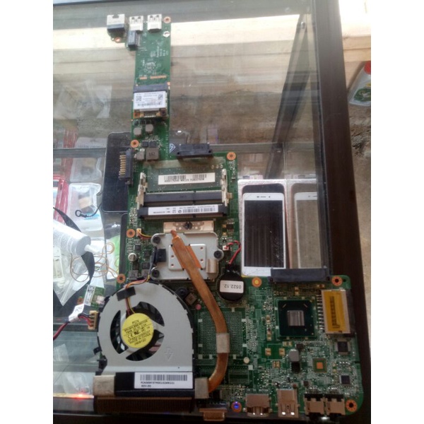 mainboard mobo toshiba c800 hidup minus