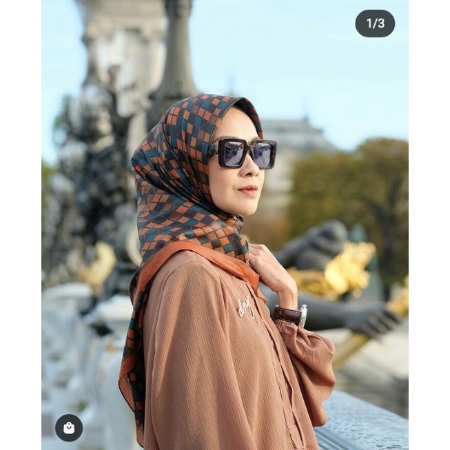 Kerudung Deenay X Alya Rohali Carissa