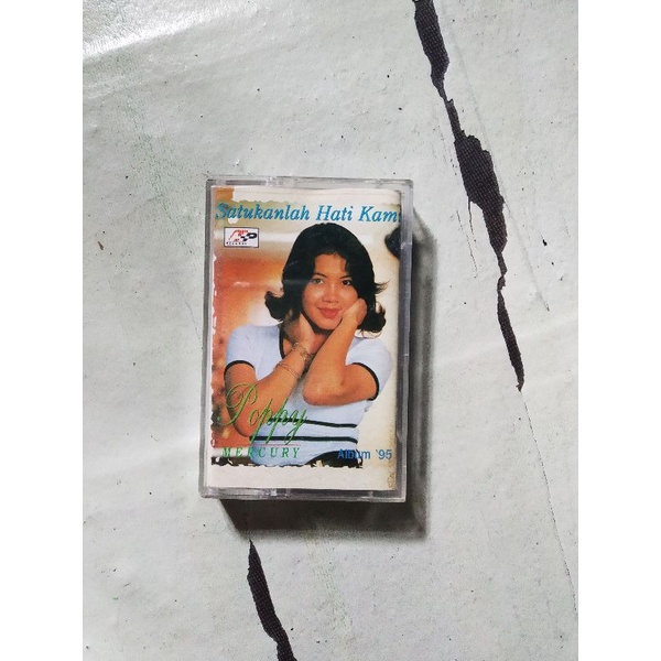 kaset pita poppy mercury satukanlah hati kami