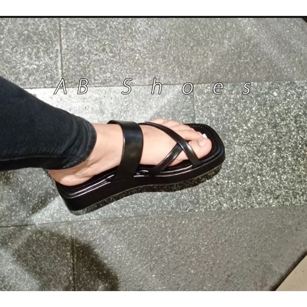 Flatfrom Sandal Wanita Jepit Ban Satu