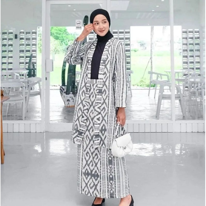 Baju kerja stelan warna putih tulang cardigan tenun