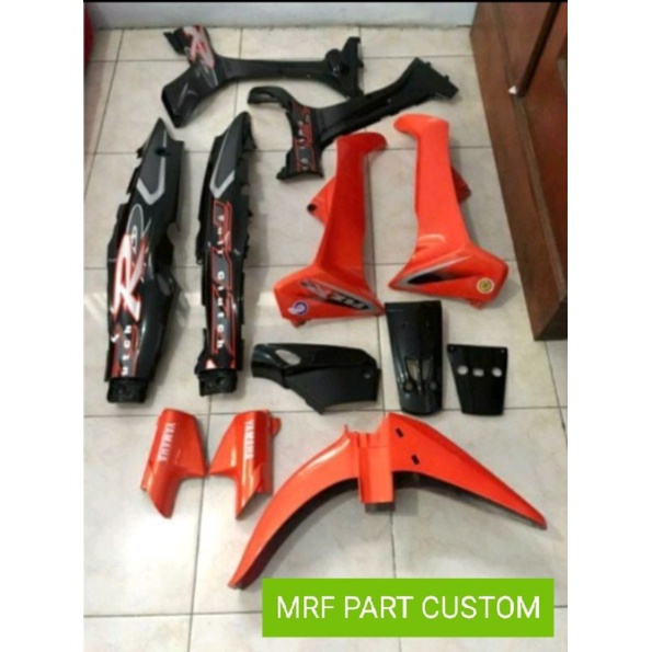 Body Fullset Body Halus Set Body Full 1 Set Fiz R FIZ R F1Z R Fullclutch Orange Hitam Glossy