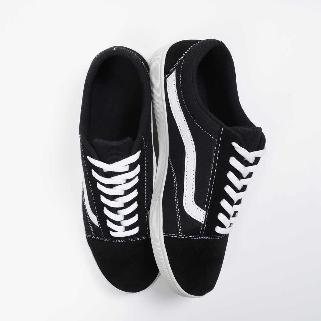 Sepatu Pria - Sepatu Sneakers - Sepatu Sekolah - Sepatu OldSkhool Pvc - Sepatu Wanita Pria Black White