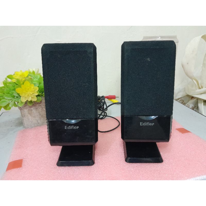Speaker satelit/pasif merk edifier