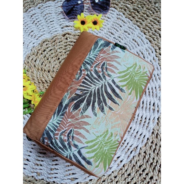 

Sampul Cover AlQur'an Makna, AlQuran Bacaan, AlQuran Uk A5, A6, B6, Hadist