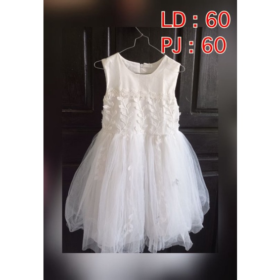 Gaun Anak Perempuan Putih
